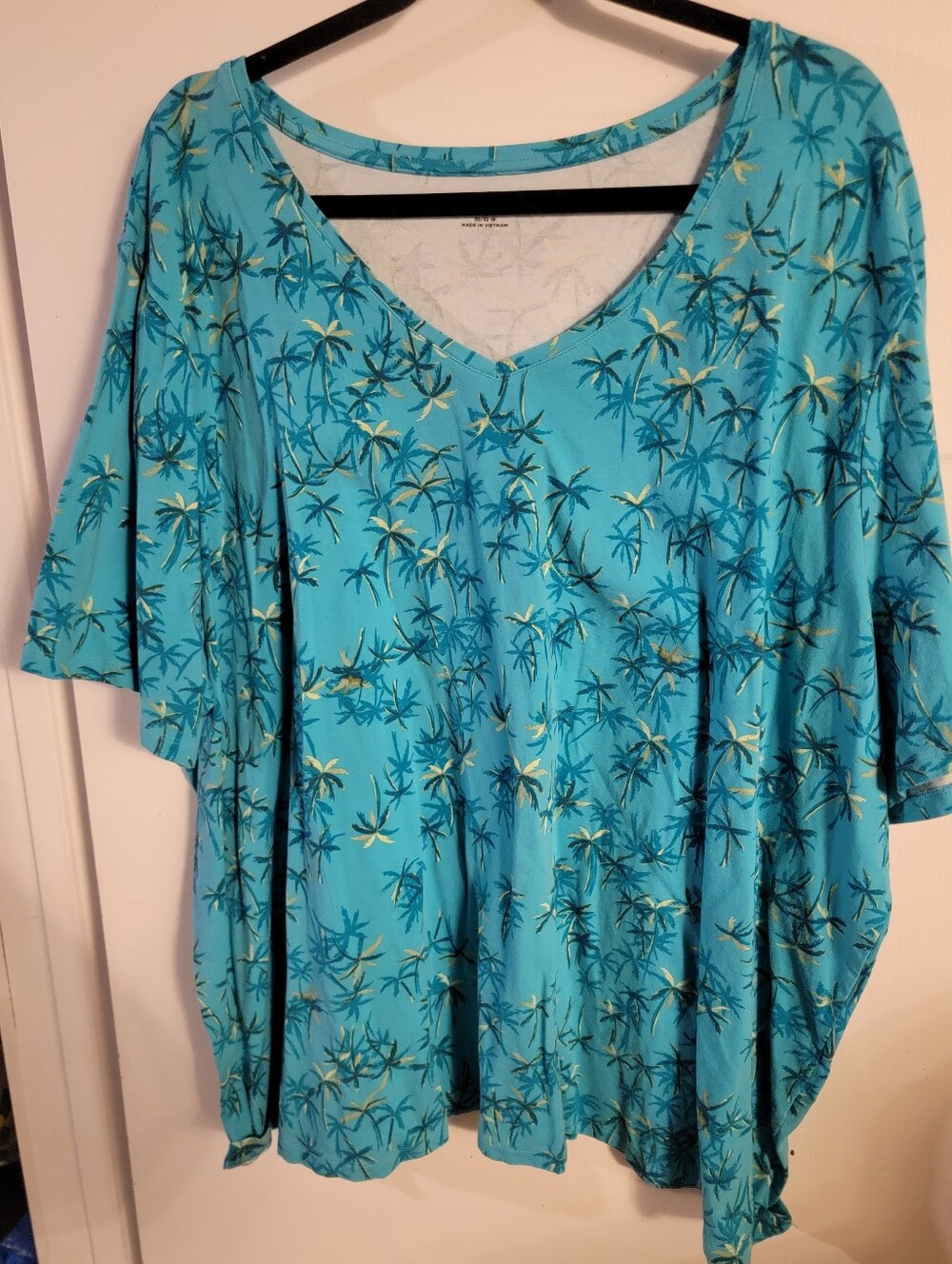 Catherines Turquoise Palm-Print V-Neck Top